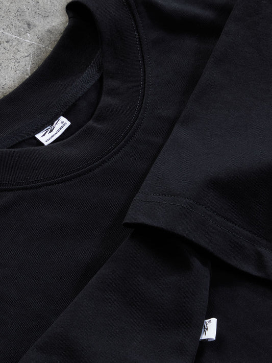 Perfect Black cropped tee