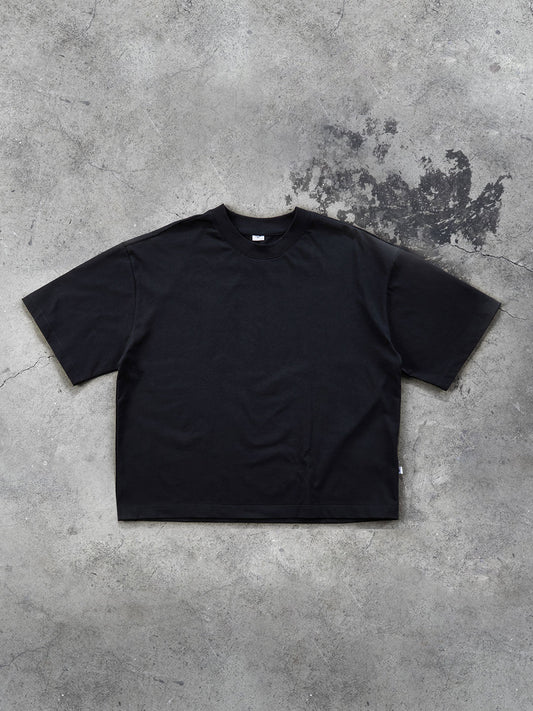 Perfect Black cropped tee