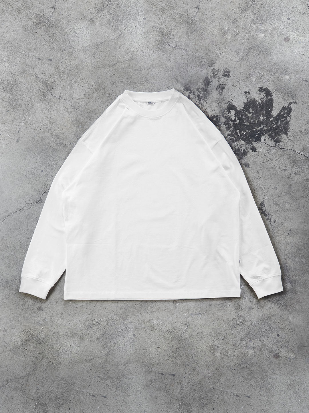Perfect White cropped long sleeve