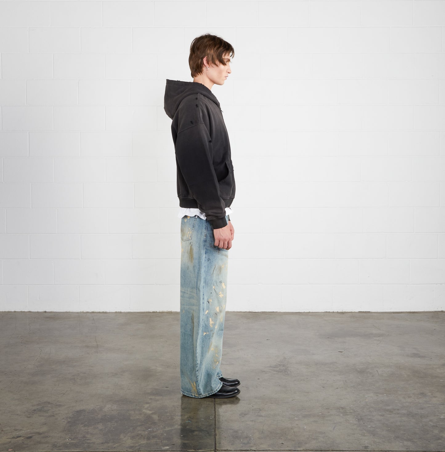 Washed Distressed Zip-Up Hoodie (Sunfaded Black)